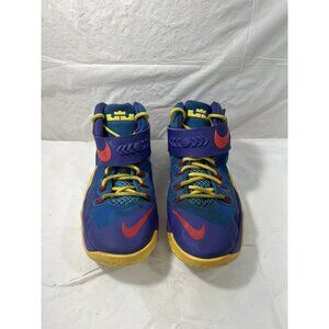 Youth Nike Lebron Soldier VIII Basketball Shoes WOMENS 8.5